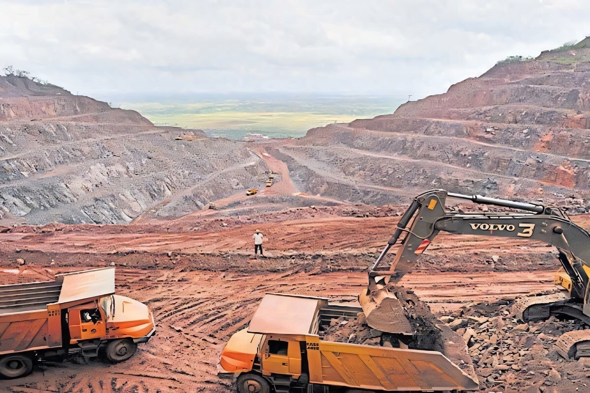 Metal and Mining Dispute Arbitrator in USA